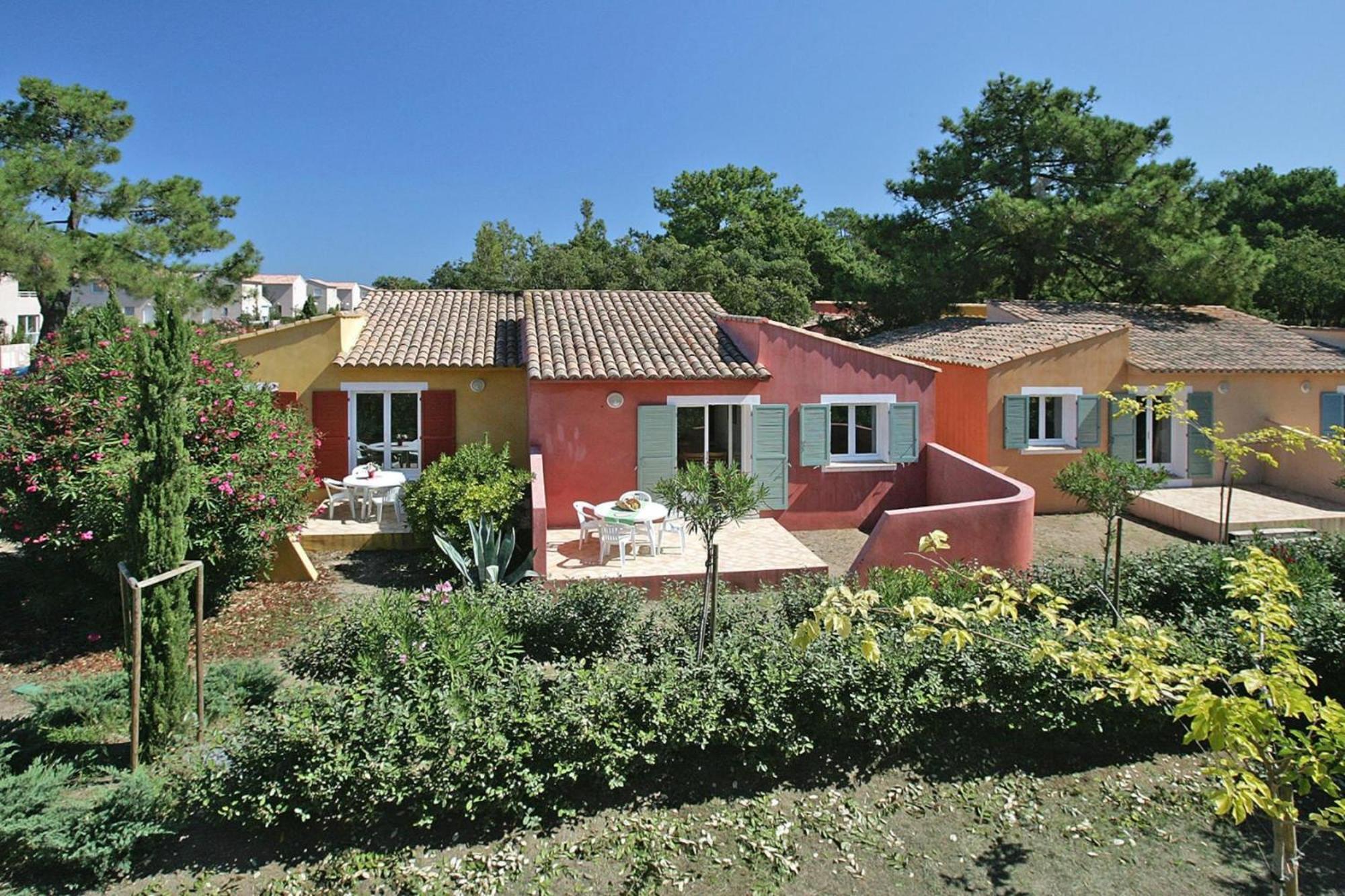 Lovely Apartment In Borgo With Shared Pool Bagian luar foto
