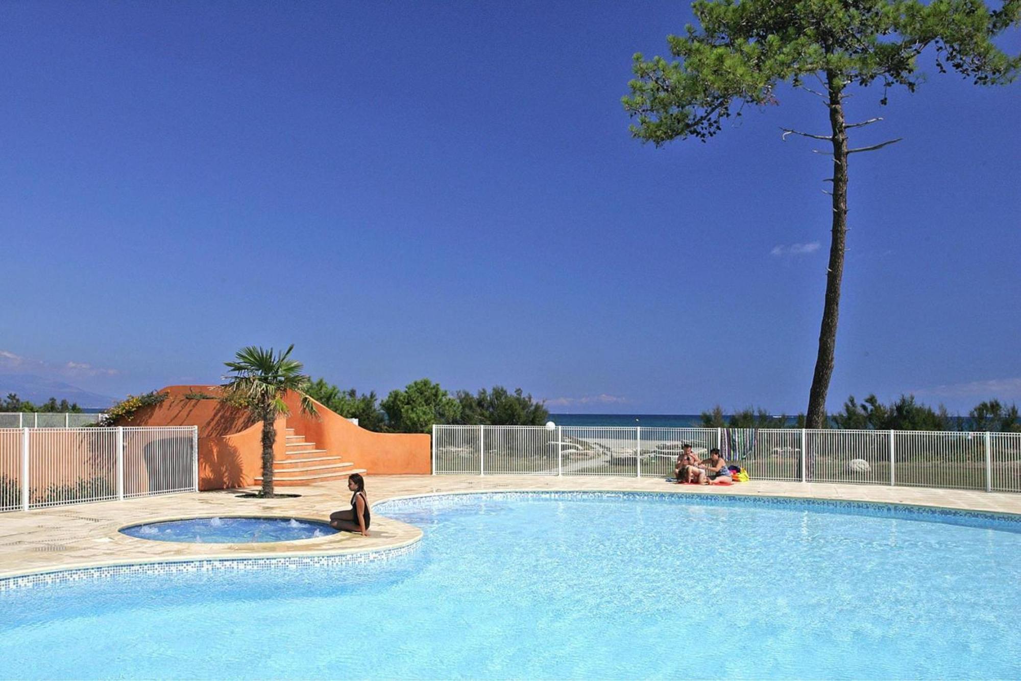Lovely Apartment In Borgo With Shared Pool Bagian luar foto