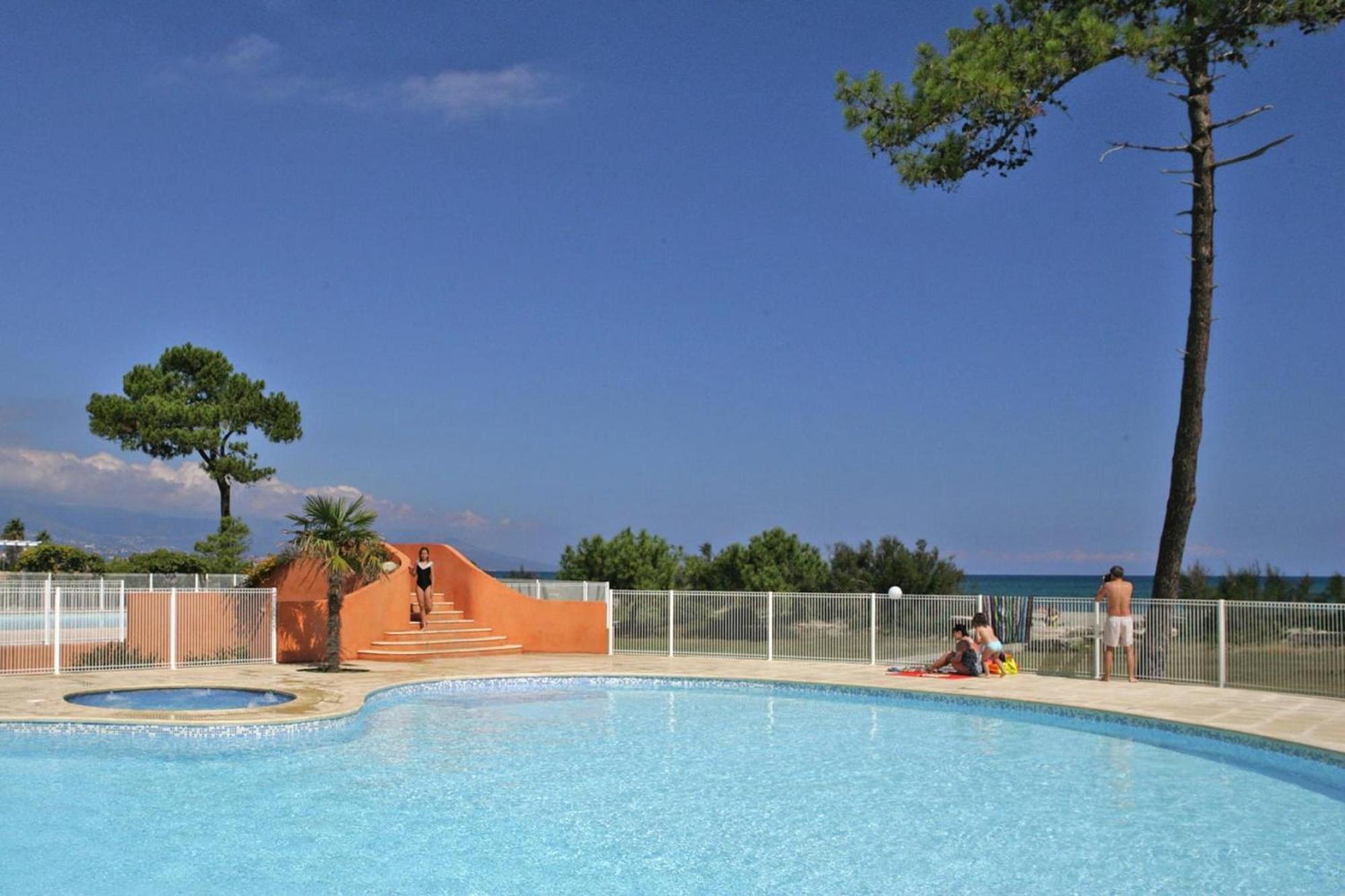 Lovely Apartment In Borgo With Shared Pool Bagian luar foto
